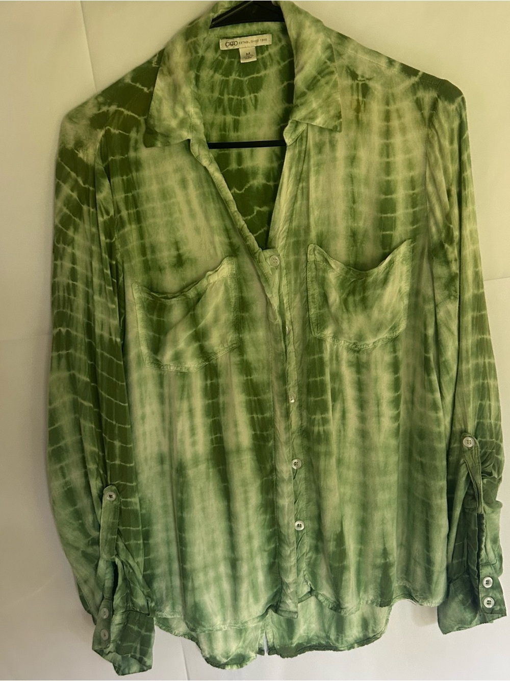 Cato Green tie-dye rayon blouse with button-up front and long sleeves, size M